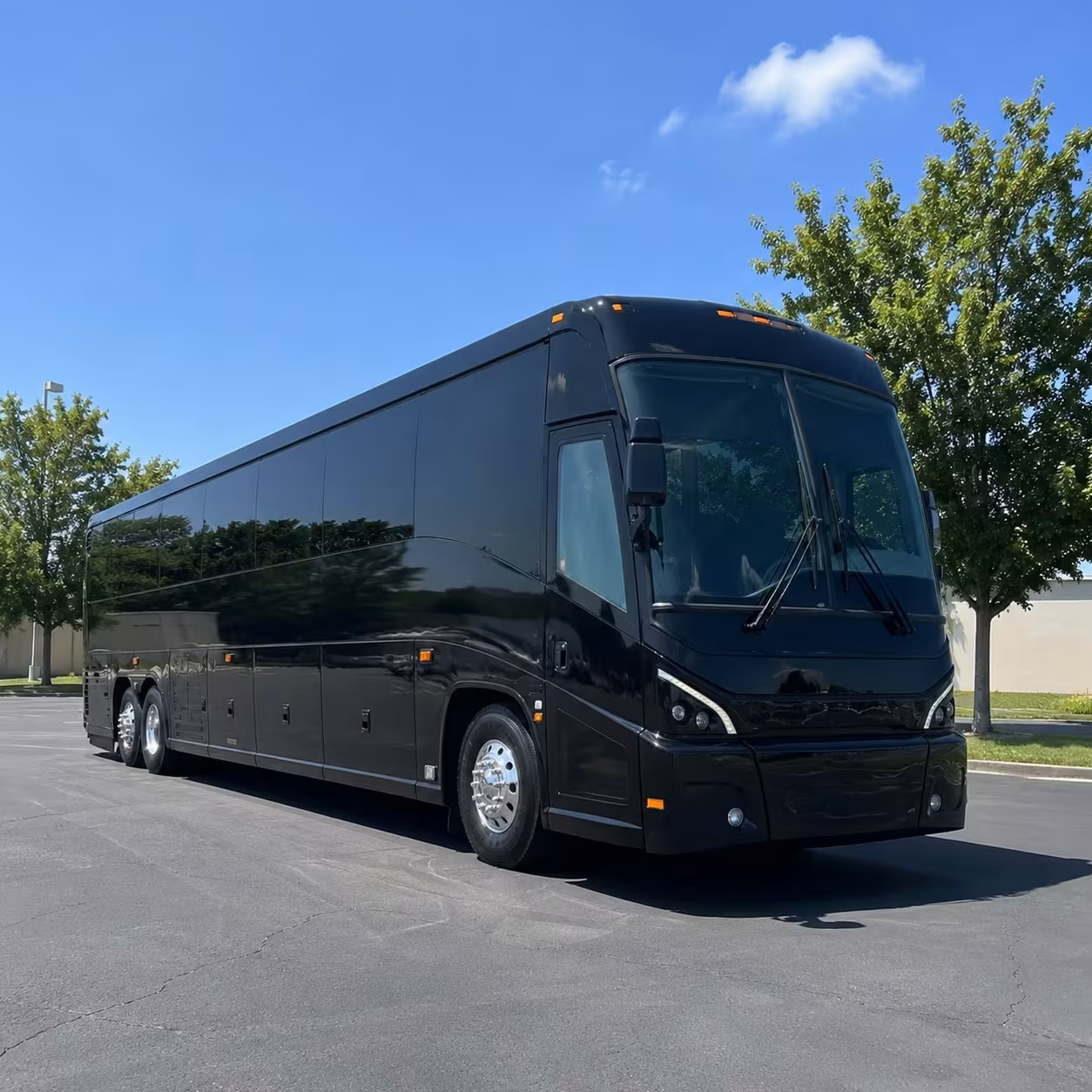 oakland county government staff shuttle buses in troy