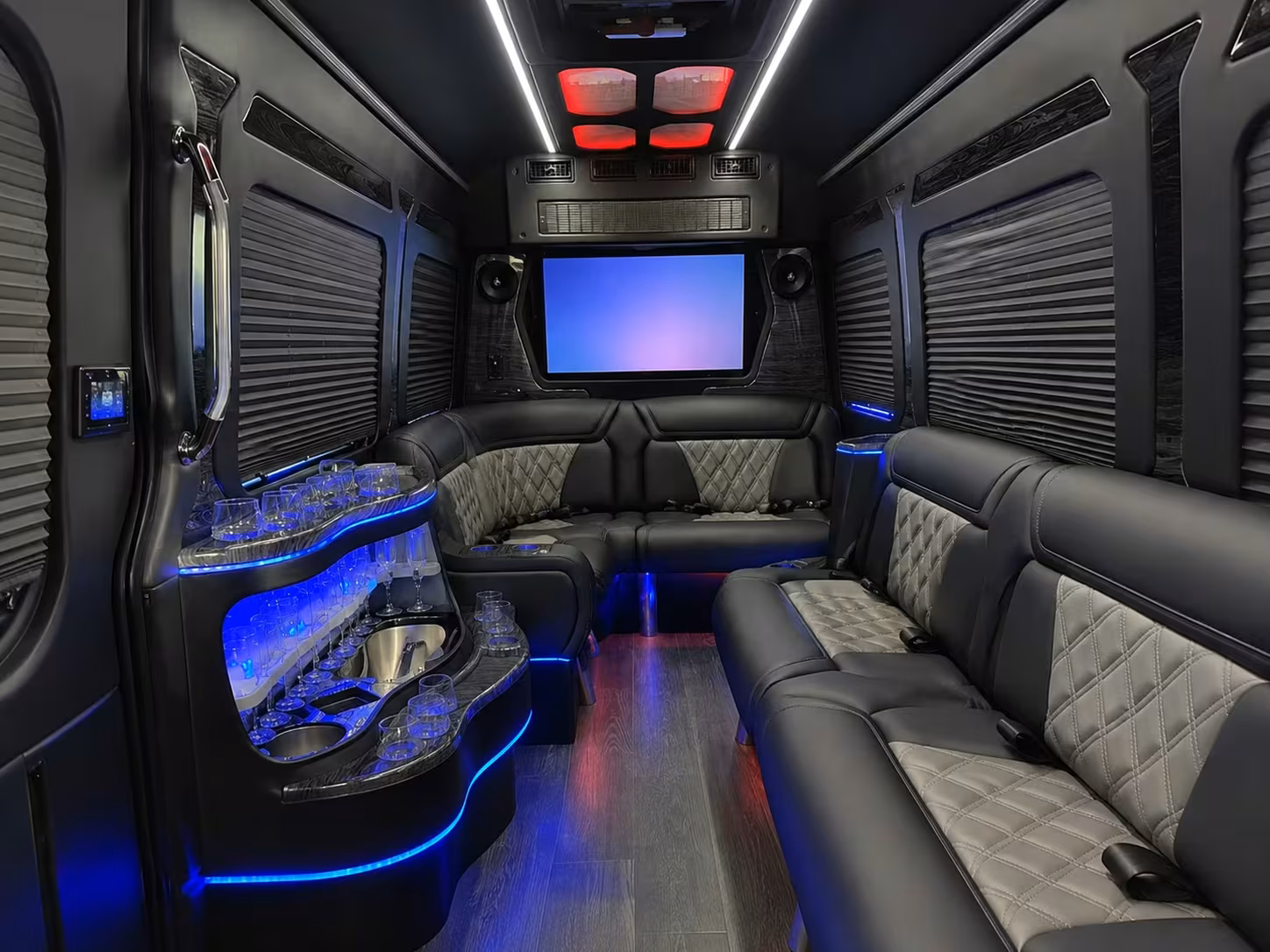 troy executive airport transportation to dtw and oakland county